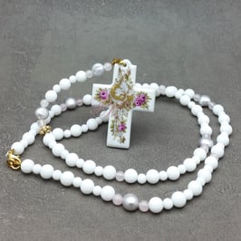 Rosenkranz - Kreuz mit Röschen