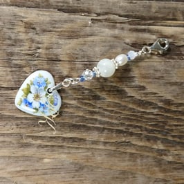 Chariwari-Anhänger Herz "Weisse Blüte"