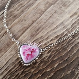 Kette mit Herzmedaillon - rosa Vergissmeinnicht