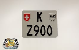 CH-Schild Motorrad 18 x 14cm Weiss/Schwarz, mit 1 spez. Wappen