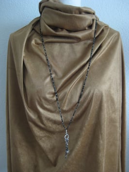 Halskette mit feinen Perlen