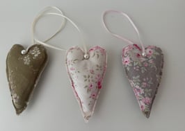 Herzanhänger Blumenmuster