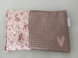 Kirschsteinkissen hellbeige-taupe mit Herz