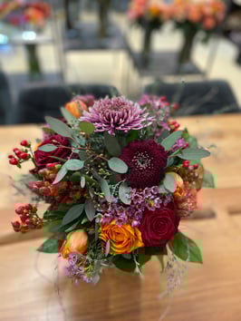 Blumenstrauß rosa/weinrot/orange
