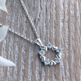 ANHÄNGER Herzkranz mit Zirkonia