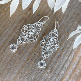 OHRHÄNGER Silber-Ornament mit facettiertem Bergkristall