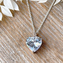 ANHÄNGER Herz Zirkonia Solitärfassung