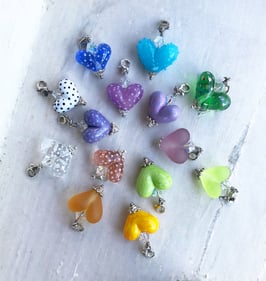 Herzli-Charms, handgemachte Glasperlen-Herzli