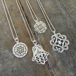 Filigrane Sterlingsilber-Anhänger (Serie 1)