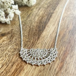 HALSKETTE Silber Halb-Ornament - Om Shanti