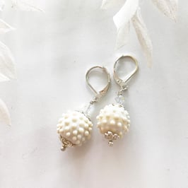 Glasperlen-Ohrhänger Ivory Nöppeli