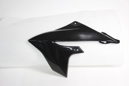 PTタンクカバー(左)