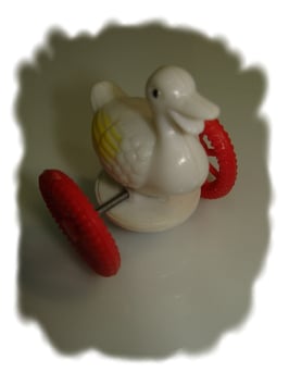 Ente auf Räder Vogelspielzeug 5 cm