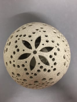 Windlicht Kugel Steinzeug Herz-Blumenmuster, Art. Nr. 8