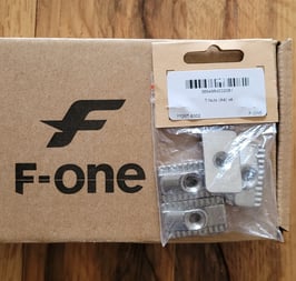 F-One Foilboard T-Nuts Nutensteine