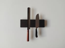 BLACK EDITION XXL Messerhalter-Unikat aus Eichenholz magnetisch