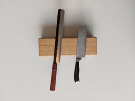 XXL Messerblock-Unikat aus Eichenholz magnetisch
