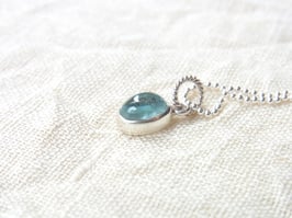 Kette Aquamarin Anhänger oval