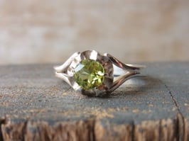 RING Peridot Silber