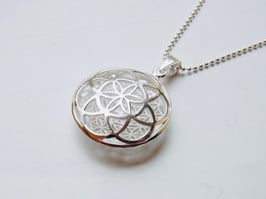 BLUME und SAME DES LEBENS Kette Silber