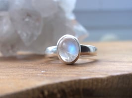 Ring MOON LIGHT Regenbogen Mondstein Silber