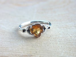 HEART OF THE SUN Ring Citrin Silber