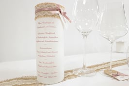 Menükarte mit Windlicht