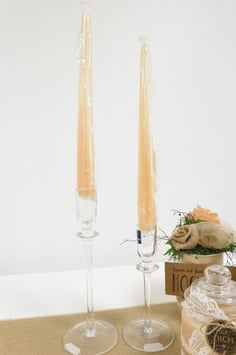 Kerzenständer und Kerzen