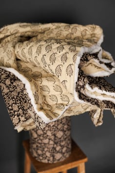 Dew / Cara matelassé