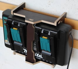 Makita Doppelladegeräthalter