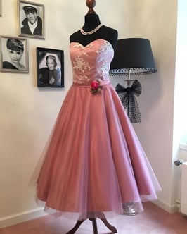 PowderRoom Luxury Swing Kleid - Rose/Iyory Spitze (50er Jahre Stil)