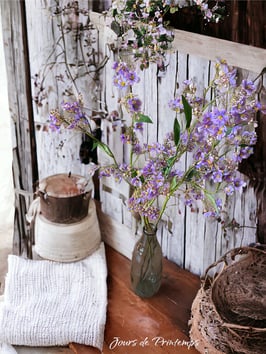 Branche de Fleurettes  mauves 107 cm