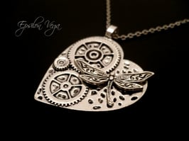 Sautoir Cœur mécanique libellule