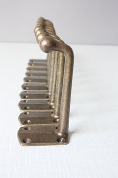 Schlichter Garderobenhaken Messing / alter Lagerbestand / wall hook brass New Old Stock