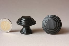 Runder Schrankgriff mit Streifen | Schubladengriff  schwarz | handle for cabinets with stripes black