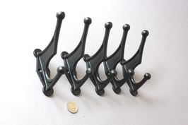 5 Haken rustikal schwarz British Industrial / wall hooks rustic black
