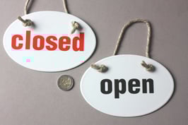 Open Closed Emaille Schild Türschild geöffnet geschlossen / enamel information door sign