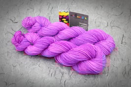 Merino High Twist 4fach, Atelier Zitron, 50g, Semisolid- Färbung neon