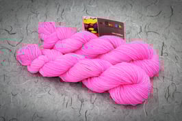 Merino High Twist 4fach, Atelier Zitron, 50g, Semisolid- Färbung neon
