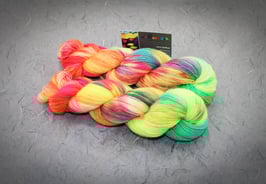 Trekking 4fach, Atelier Zitron, 100g "Chaos Nr. 4"