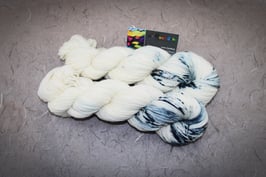 Merino High Twist 4fach, Atelier Zitron, 100g, "Stracciatella"