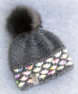 Handgestrickte Mütze Größe M