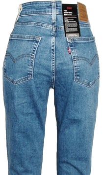 Levi's 725 High Rise Bootcut Jeans in Helblau