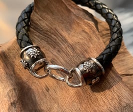 Lederarmband, Endkappen mit Edelweiss-Kuhmotiven