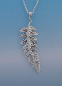 Large Fern Leaf Pendant  L 14 P