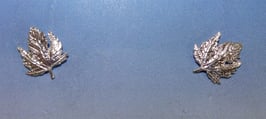 Tiny Maple Stud Earrings - L 5 T ER
