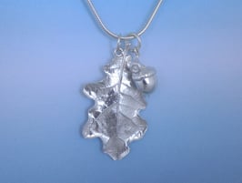Oak Leaf & Acorn Pendants - L 8 P & AC P
