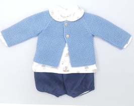 Conjunto de pololo, camisa y rebeca. Ref. 533.1.