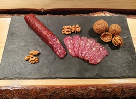 Nuss-Pantli mit hofeigenen Baumnüssen vom Lamm/Schaf*