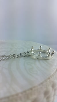 Set: "Kronenring an silberner Kette*